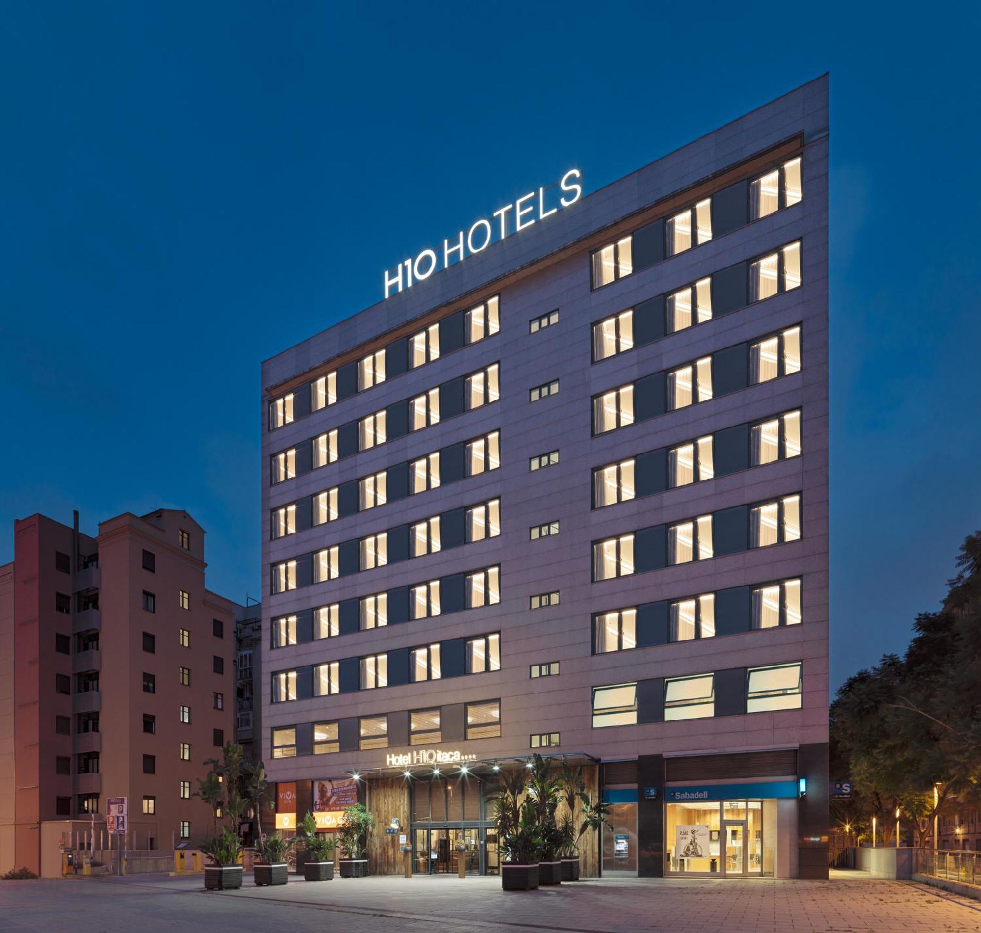เฮช10 อิตาคา โฮเต็ล Hotel บาร์เซโลนา ภายนอก รูปภาพ